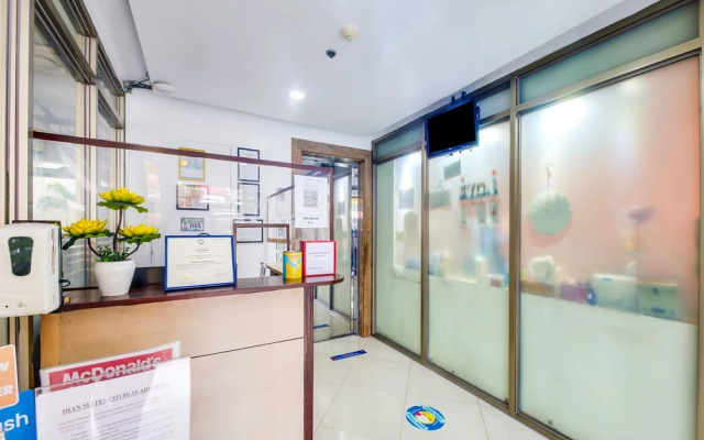 OYO 893 Dian Suites Makati