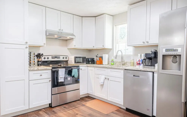 Modern Columbus Haven Military