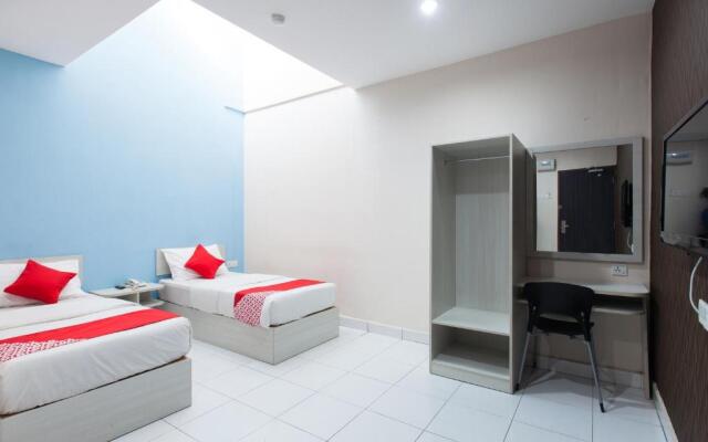 OYO 230 Hotel Pulai