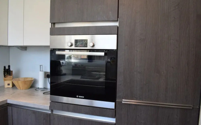 2 Bedroom House In Clapham