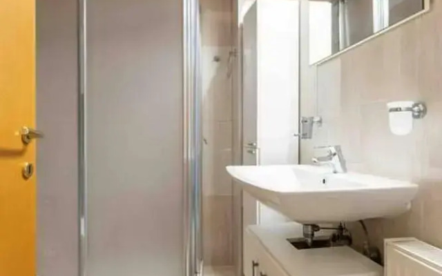 Petralona Amazing 2 bd Flat