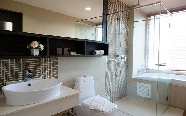 The Baycliff Residence