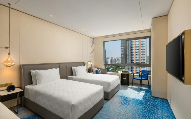 HUALUXE Shanghai Changfeng Park by IHG – Guest Rooms – Shanghai