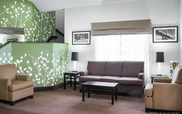 Country Inn & Suites by Radisson, Roanoke Rapids, NC