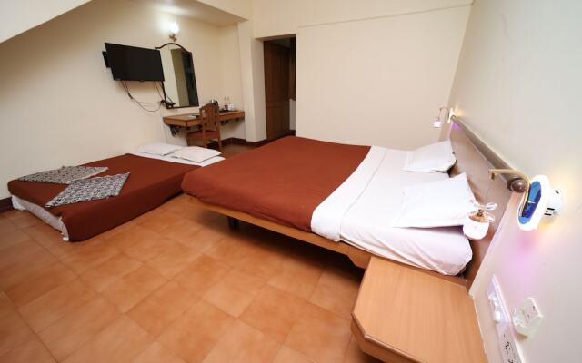 Gujarat Bhavan Hotel
