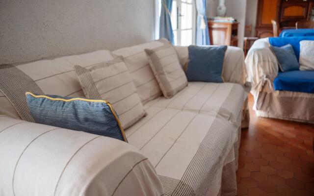 Attractive Villa in Velines with Private Garden