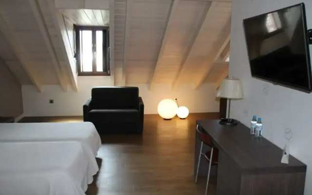 Guiana Hostel