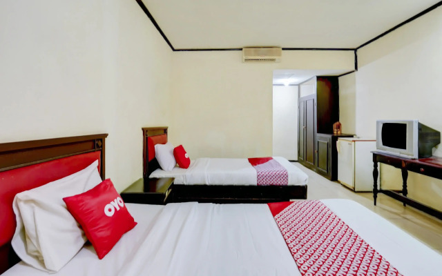 OYO 90250 Hotel Lumajang New
