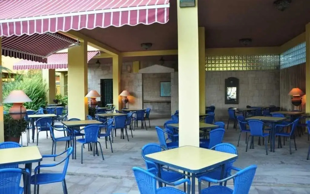 Palm Court Suites