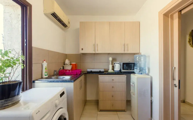 Acticon Rooms Larnaca