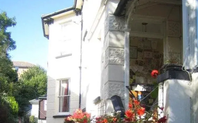 Roseberry Hotel