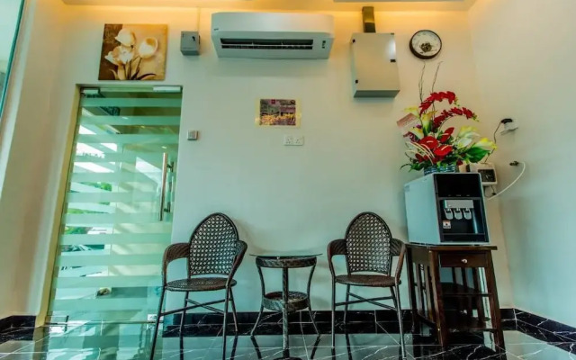 U Plus Budget Hotel