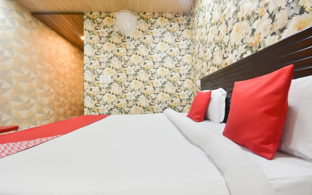OYO 16515 Hotel Bombay Residency