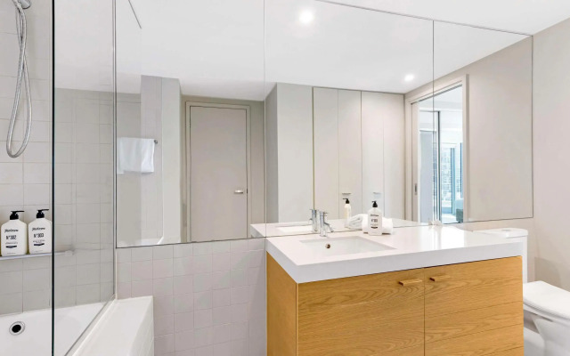 The Sebel Melbourne Docklands Hotel