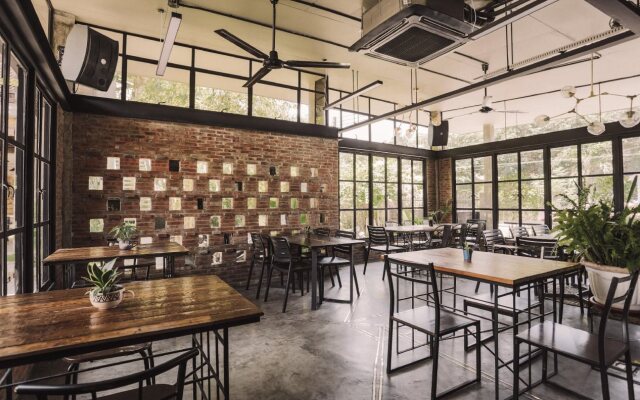 The Flying Fish Hostel