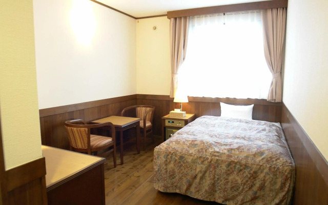 Rakuchin Hotel