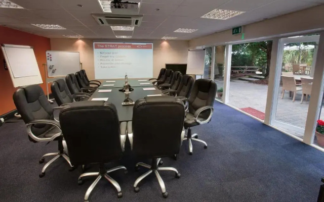 Sturmer Hall Hotel & Conference Centre