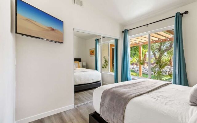 Experience Modern Luxury at Desert Hideaway