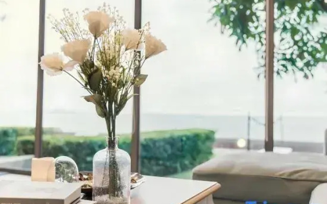 Sandbox beachfront villa2