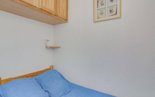 Appartement Esquièze-Sère, 1 pièce, 6 personnes - FR-1-402-30