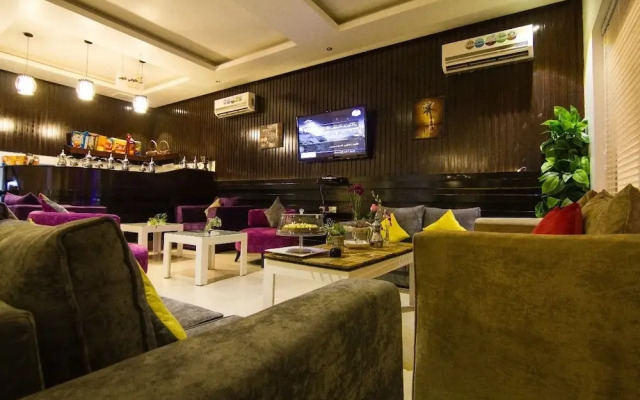 Aram House Hotel Apartments