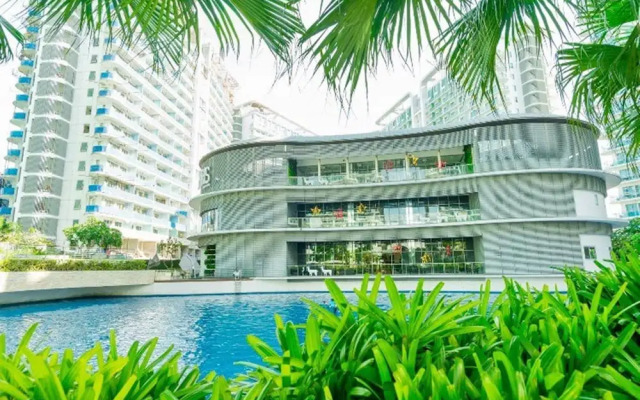 Azure Urban Resort And Residences
