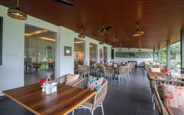 Stone Wood Hotel Amboli