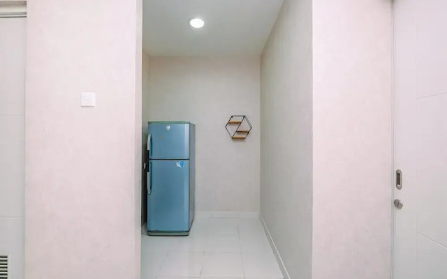 Cozy 1BR at Sentul Tower Apartment