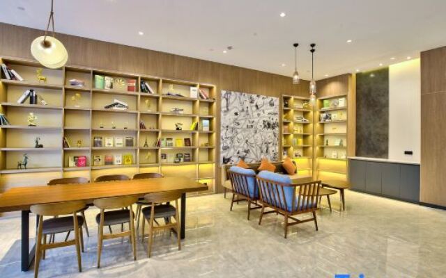 HanTing Hotel (Ningbo Jishigang Outlets)