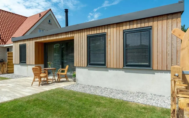 Attractive Home With Terrace