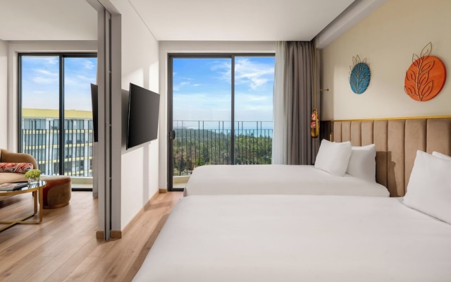 Royal Beachfront Resort Danang – Guest Rooms – Da Nang