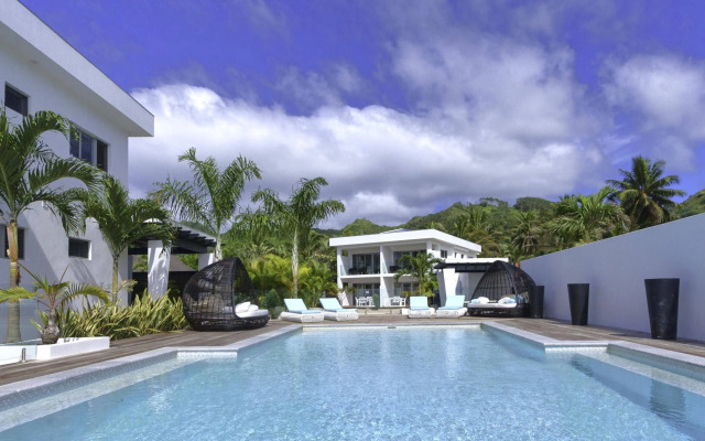 Crystal Blue Lagoon Villas