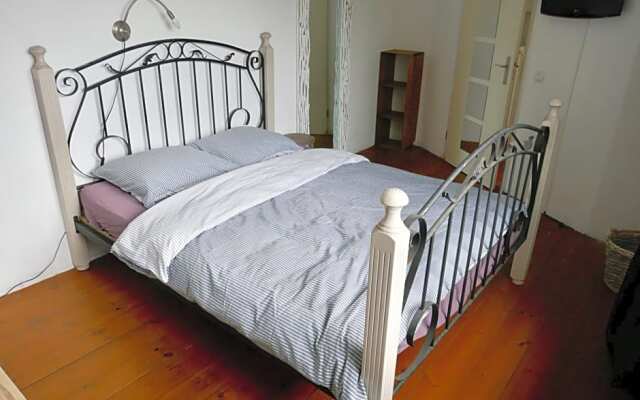 Silver Moon Bed & Breakfast