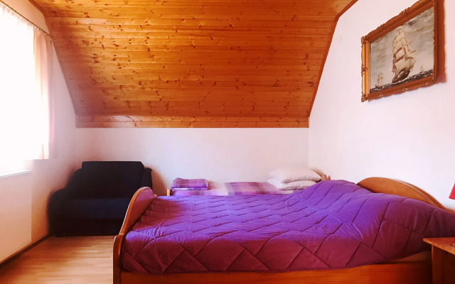 Apartments & Rooms Renata