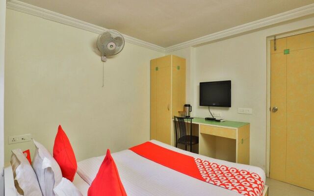 OYO 10044 Hotel Dudawat