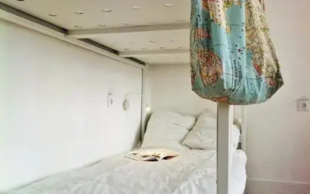 APT Slow City Hostel