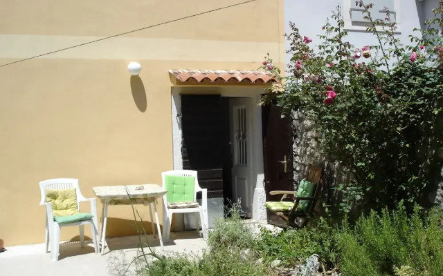 Spacious Holiday Home on Croatian Islands With Sea View