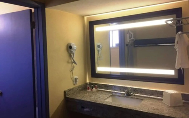 Days Inn Airport - Phoenix