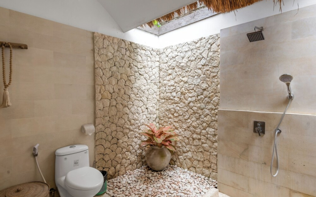 Tipsy Coco Villa by Hombali