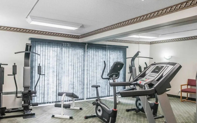 Mississauga Inn and Suites