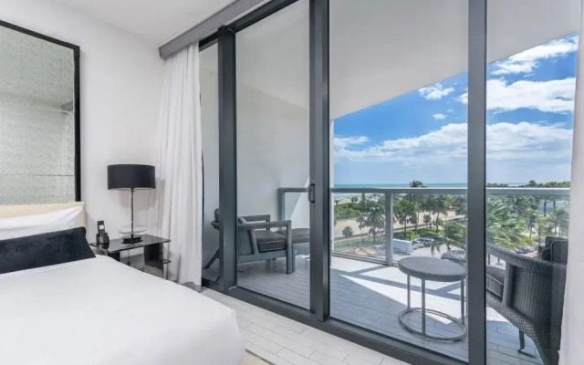 Collins Avenue Condo #90426