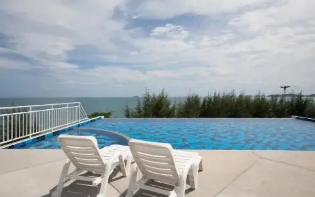 Grand Beach Condo B404 by Malai