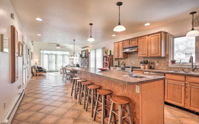 Westerly Vacation Home: Town Beach Access