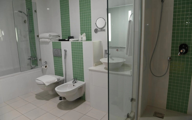 Gulf Suites Hotel Amwaj