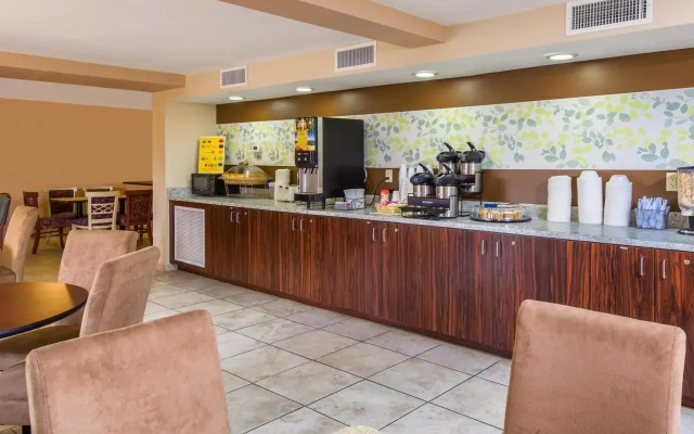 Maingate Florida Hotel
