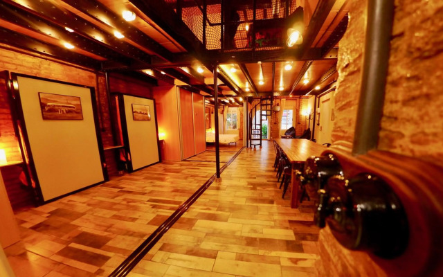 Old Fisherman's House in Malvarrosa Beach