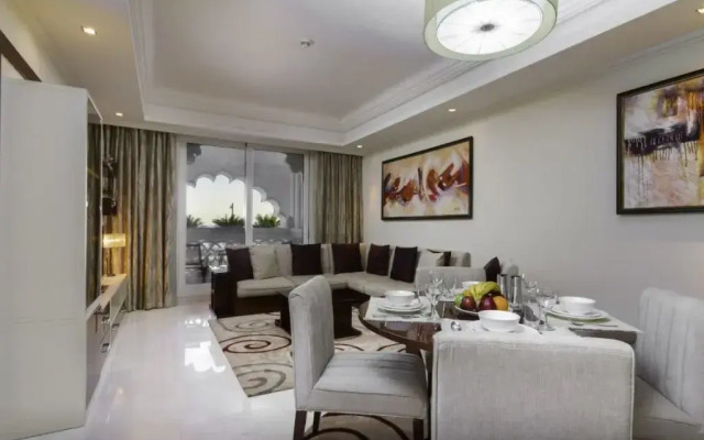 Grandeur Residences