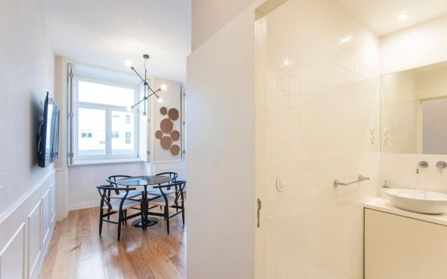 Cute & Bright Flat w/ AC by LovelyStay