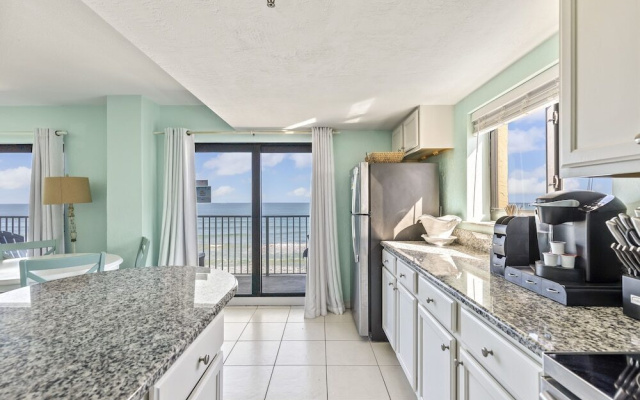 Tropical Suites Daytona Beach