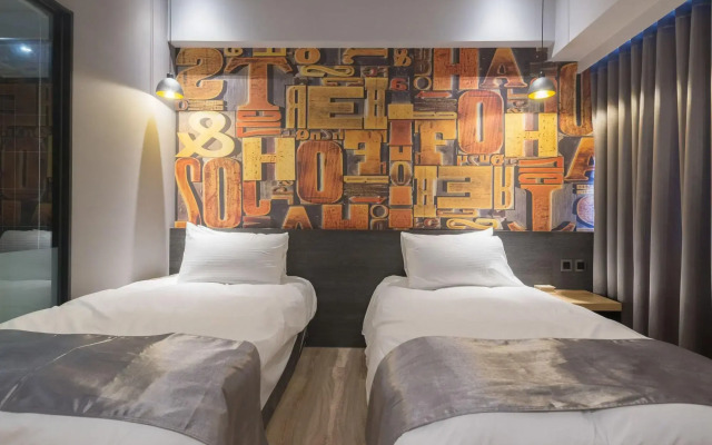 Sunrise Hotel